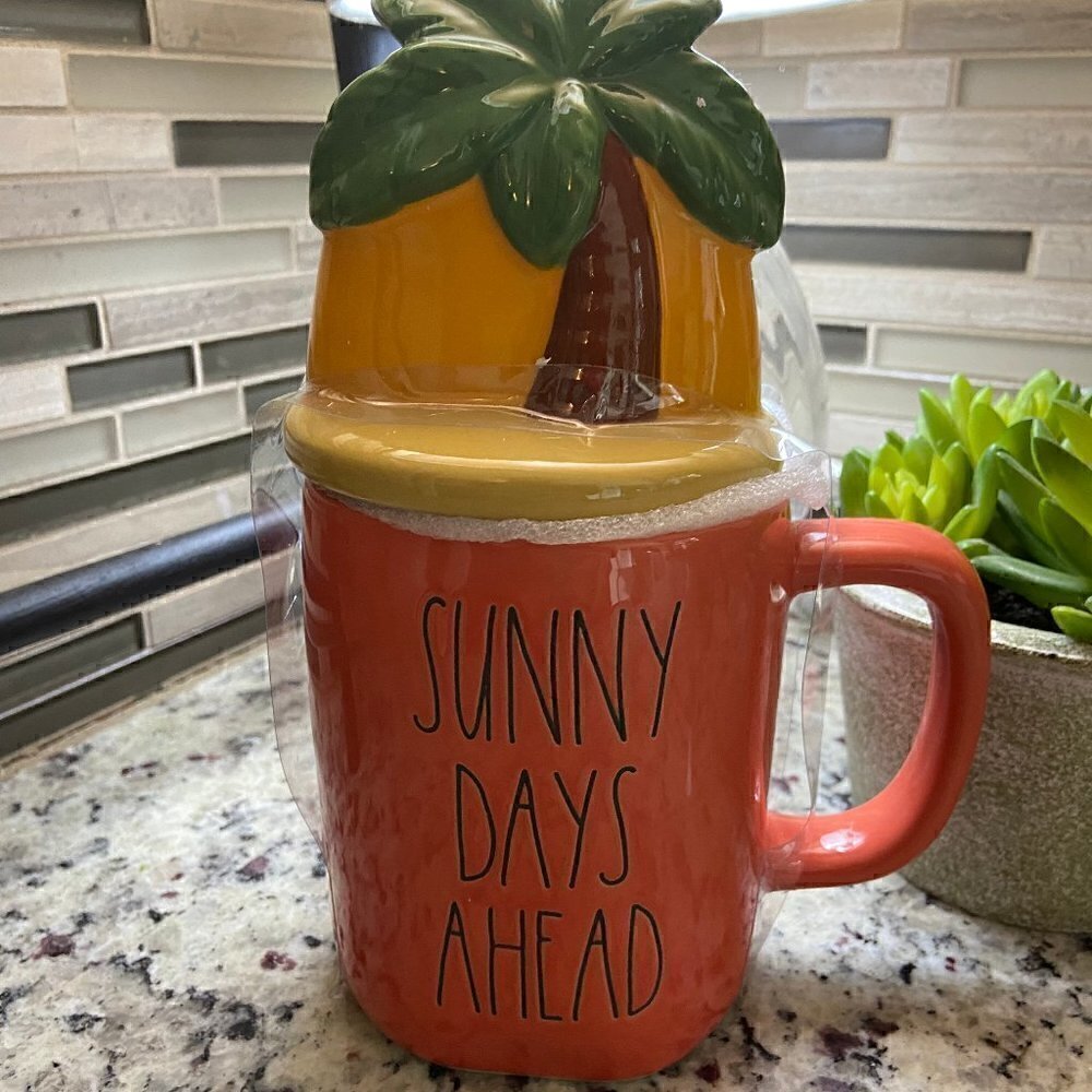New Rae Dunn Ceramic Mug With Topper, Palm Tree, "SUNNY DAYS AHEAD"